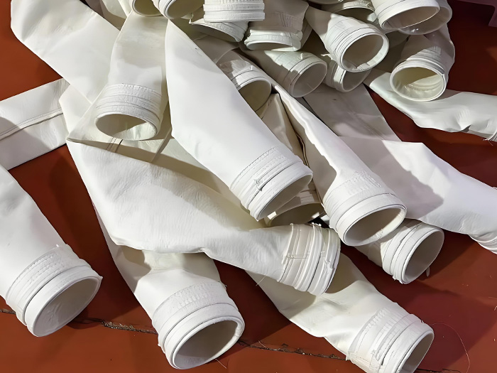 <b>中堿膨體玻纖除塵布袋</b>